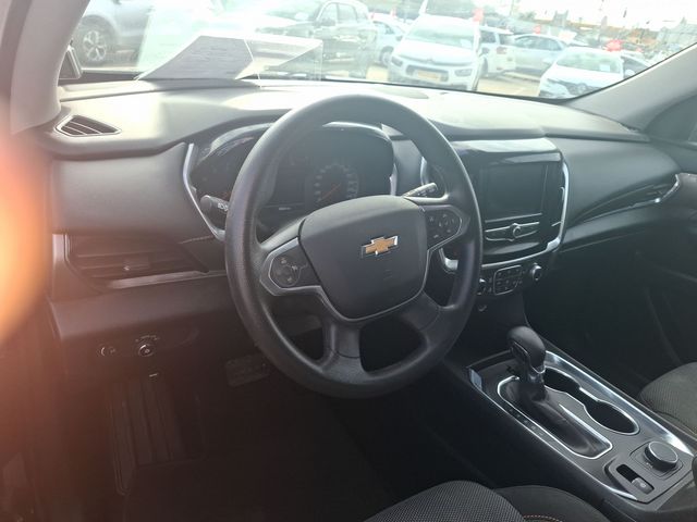 שברולט טראוורס