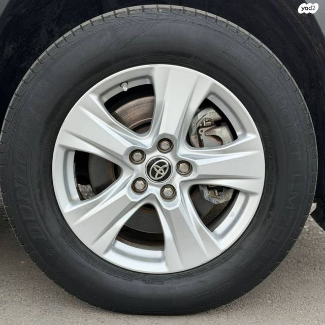 טויוטה RAV4
