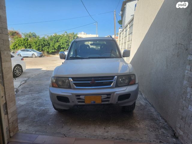 מודעת רכב מיצובישי פג'רו