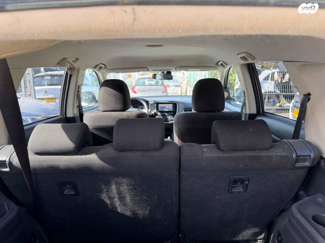 מיצובישי אאוטלנדר