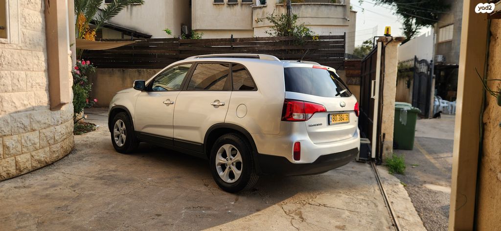 מודעת רכב קיה סורנטו