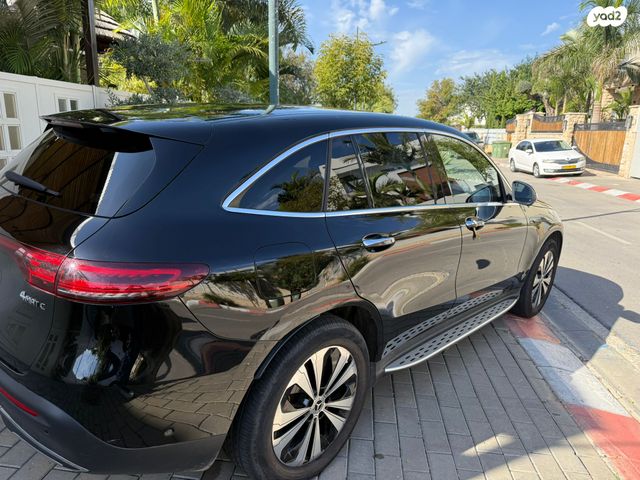 מודעת רכב מרצדס-בנץ EQC