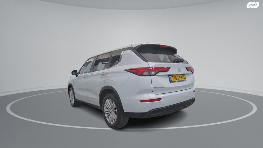 מיצובישי אאוטלנדר