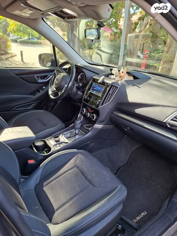 סובארו פורסטר