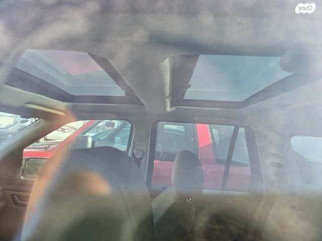 לנד רובר פרילנדר