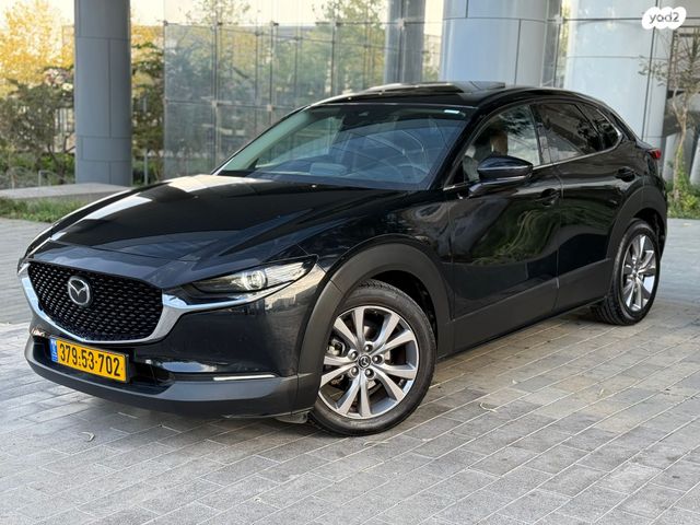 מודעת רכב מאזדה CX-30