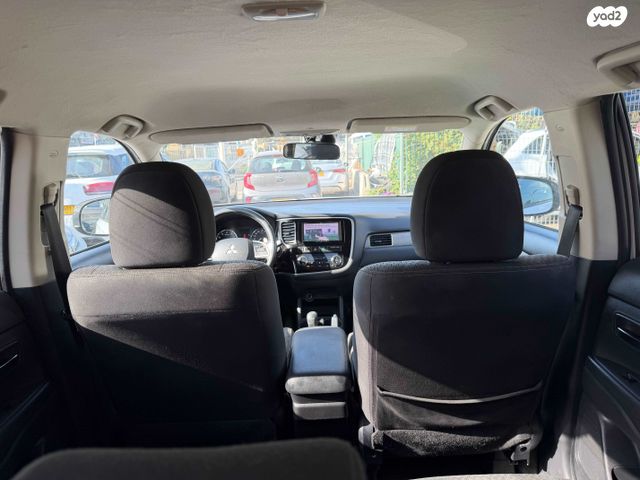 מיצובישי אאוטלנדר