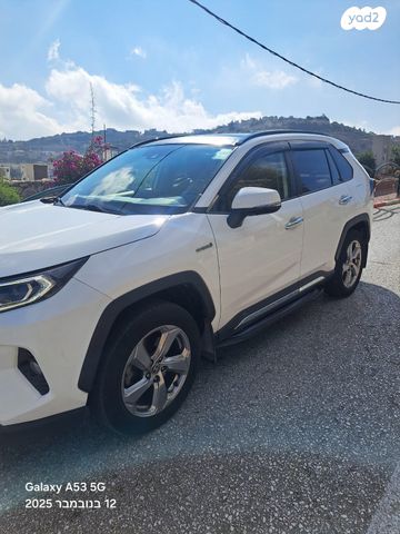 טויוטה RAV4