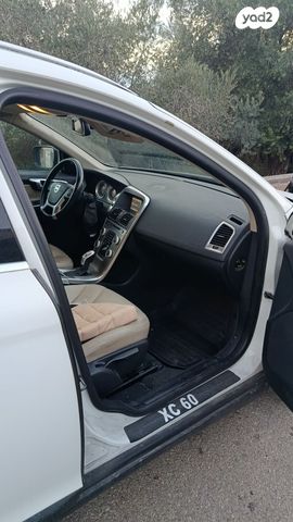וולוו XC60