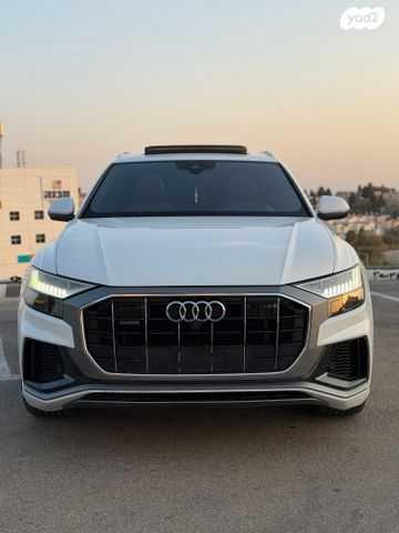 אאודי Q8