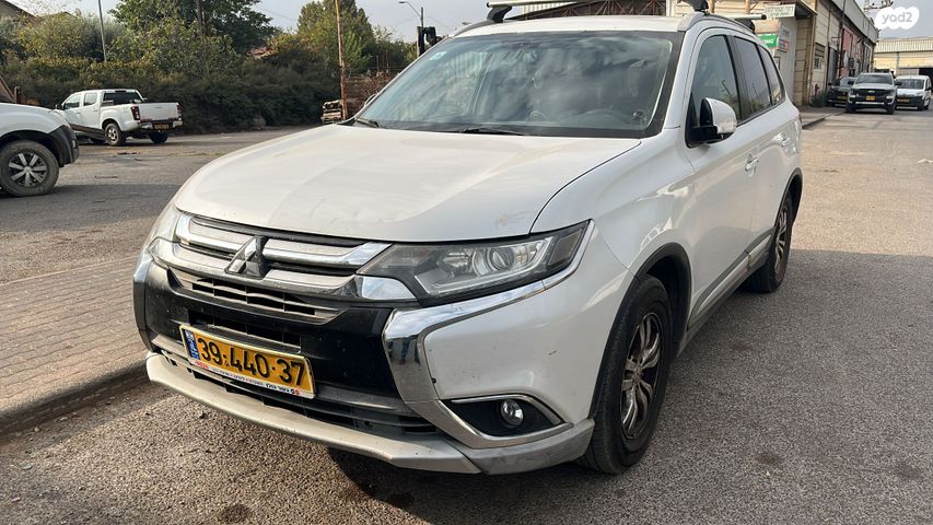 מיצובישי אאוטלנדר