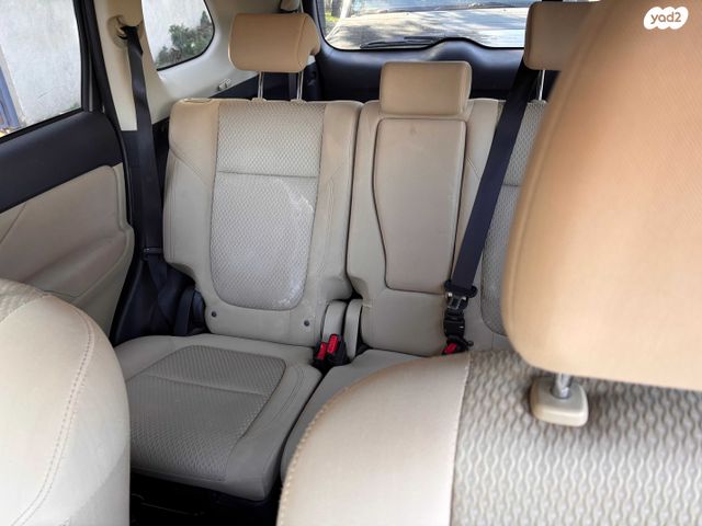 מיצובישי אאוטלנדר