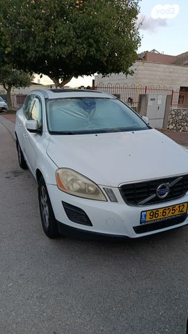 וולוו XC60