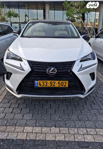 מודעת רכב לקסוס NX