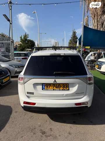 מיצובישי אאוטלנדר