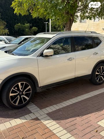 ניסאן אקס טרייל