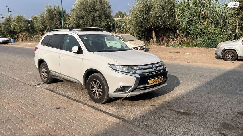 מיצובישי אאוטלנדר