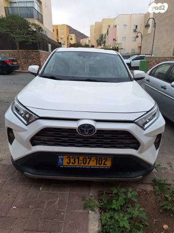 טויוטה RAV4