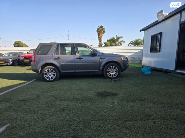 מודעת רכב לנד רובר פרילנדר