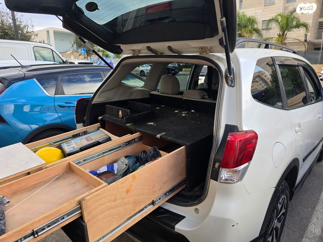 סובארו פורסטר