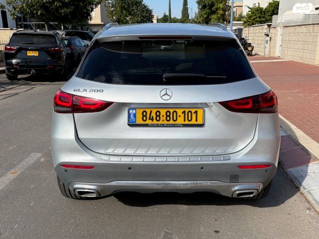 מרצדס-בנץ GLA