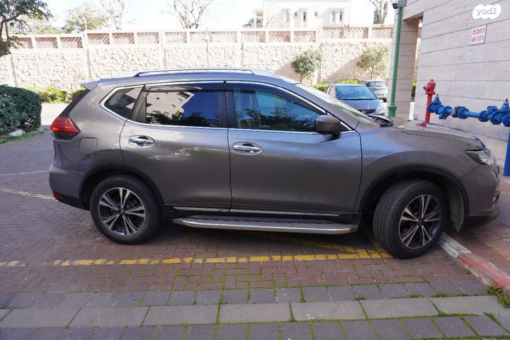 ניסאן אקס טרייל