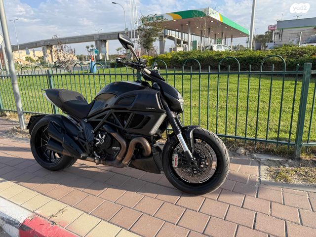 דוקאטי דיאבל