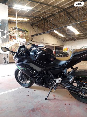 קאוואסאקי נינג'ה 650