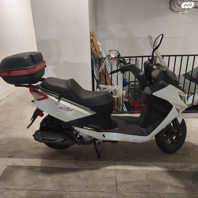 מודעת רכב סאן יאנג ג'וי רייד 200