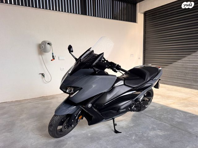 ימאהה Tmax 560 Tech