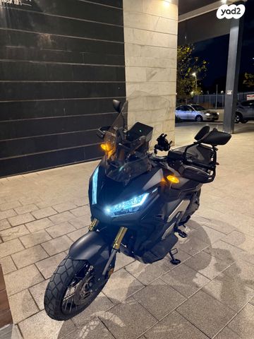הונדה X-ADV750