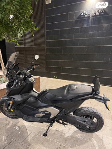הונדה X-ADV750