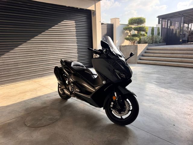 ימאהה Tmax 560 Tech