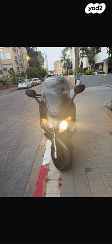 פיאג'ו X-Evo 250