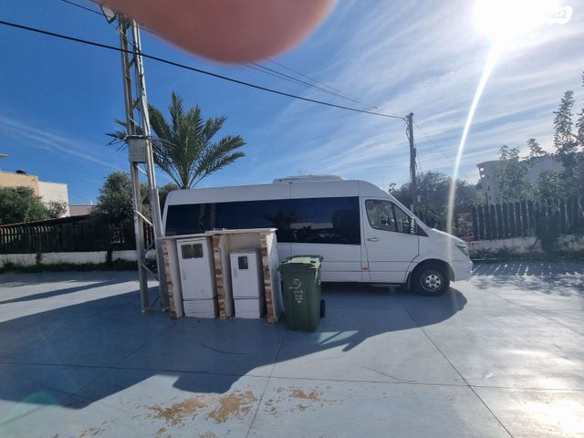 מיניבוסים ורכבי הסעות