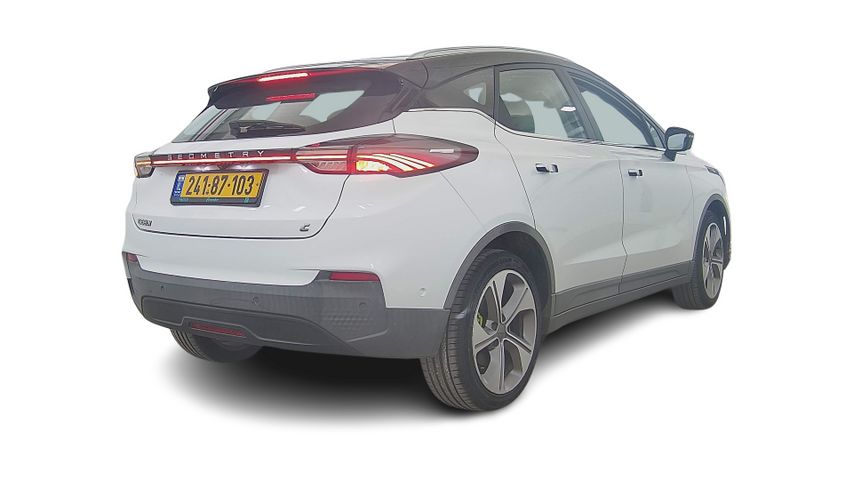 ג׳ילי Geometry C