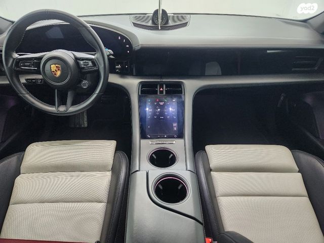 פורשה טייקן