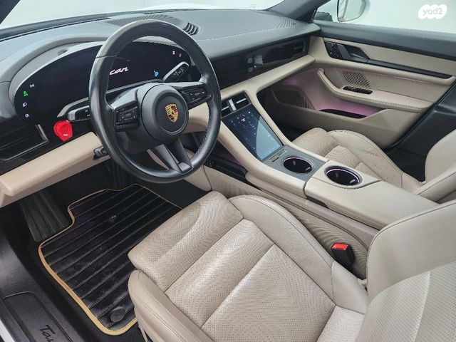 פורשה טייקן