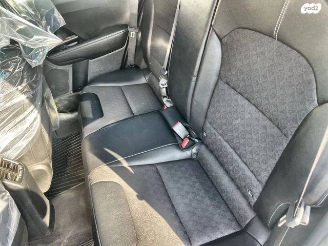 קיה נירו פלוס