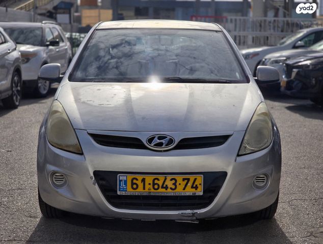 מודעת רכב יונדאי i20 2