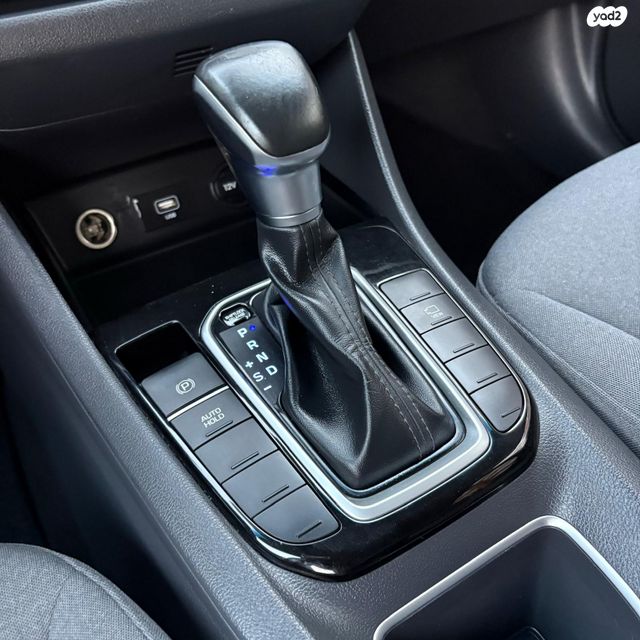 יונדאי איוניק