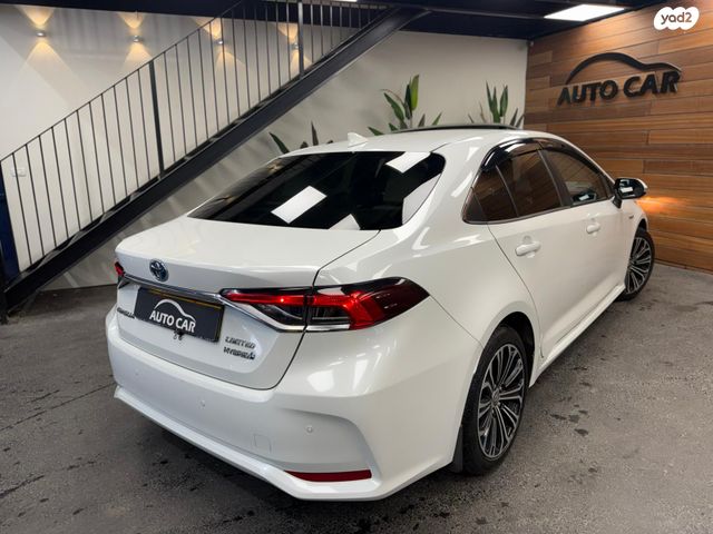 טויוטה קורולה