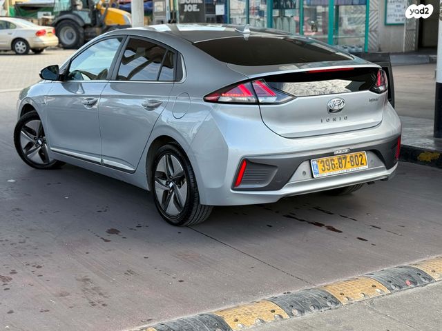 יונדאי איוניק