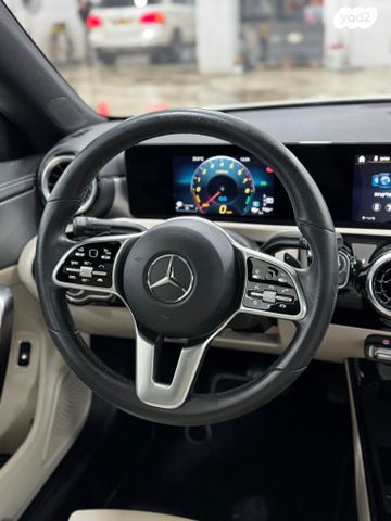 מרצדס-בנץ CLA