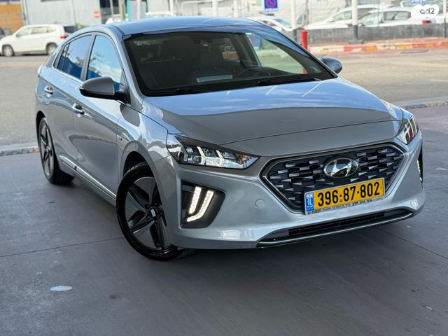 יונדאי איוניק