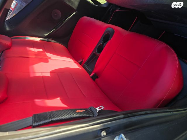 יונדאי ולוסטר