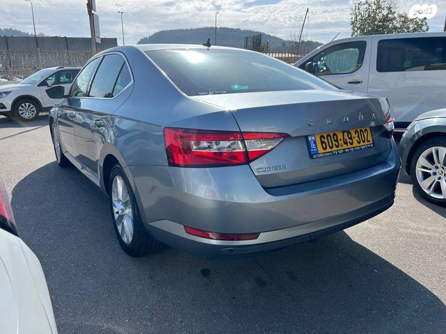 סקודה סופרב