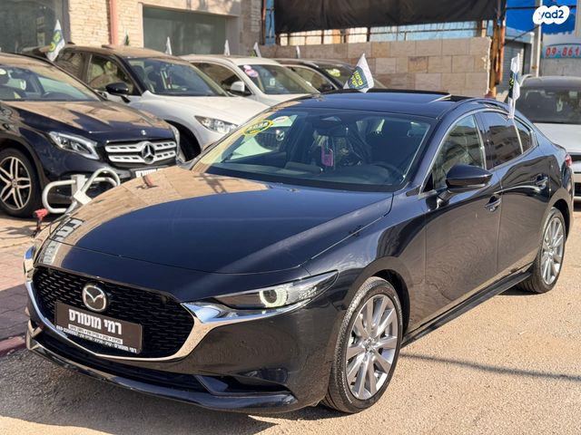 מודעת רכב מאזדה 3