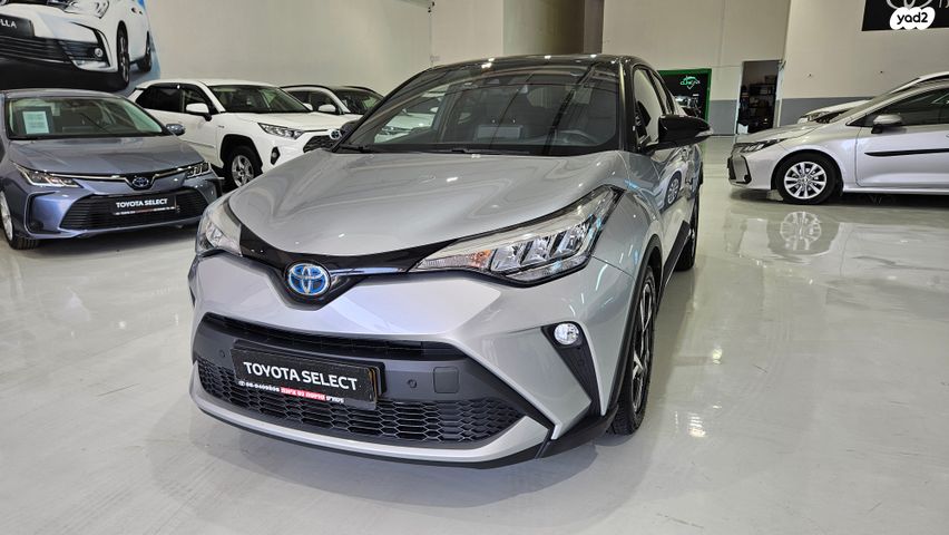 מודעת רכב טויוטה C-HR