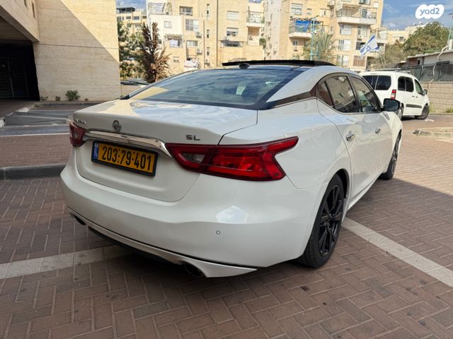 מודעת רכב ניסאן מקסימה 2